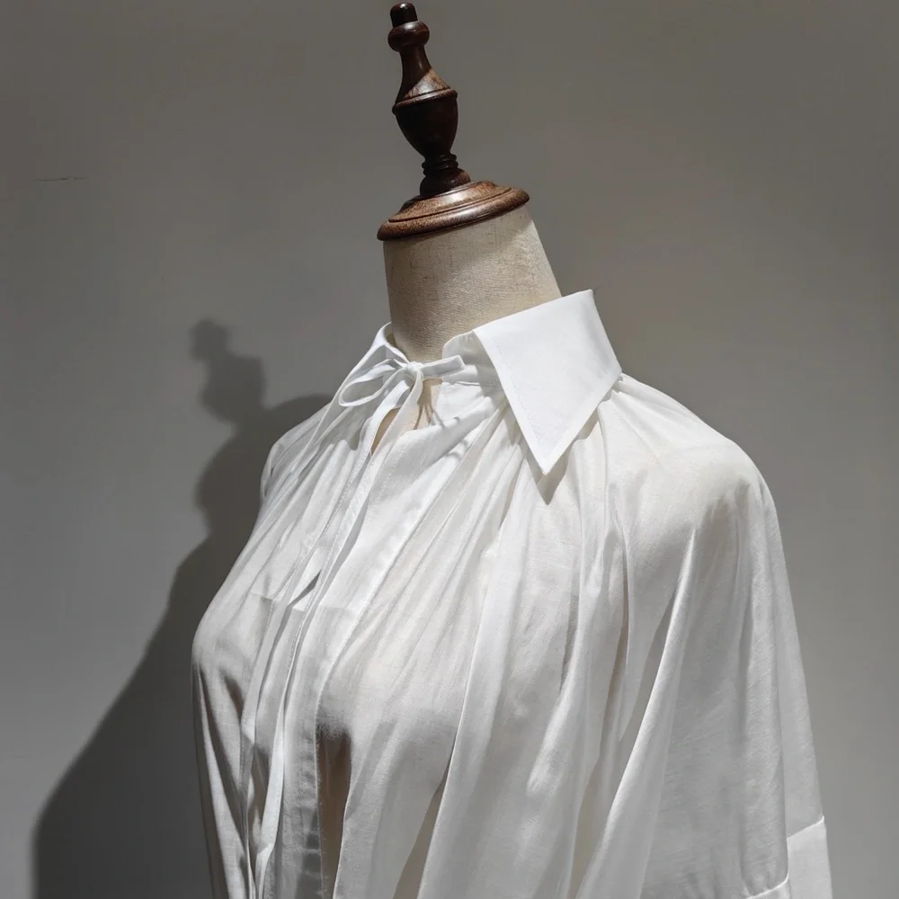 The Poet Blouse in White - Picture 6 of 11